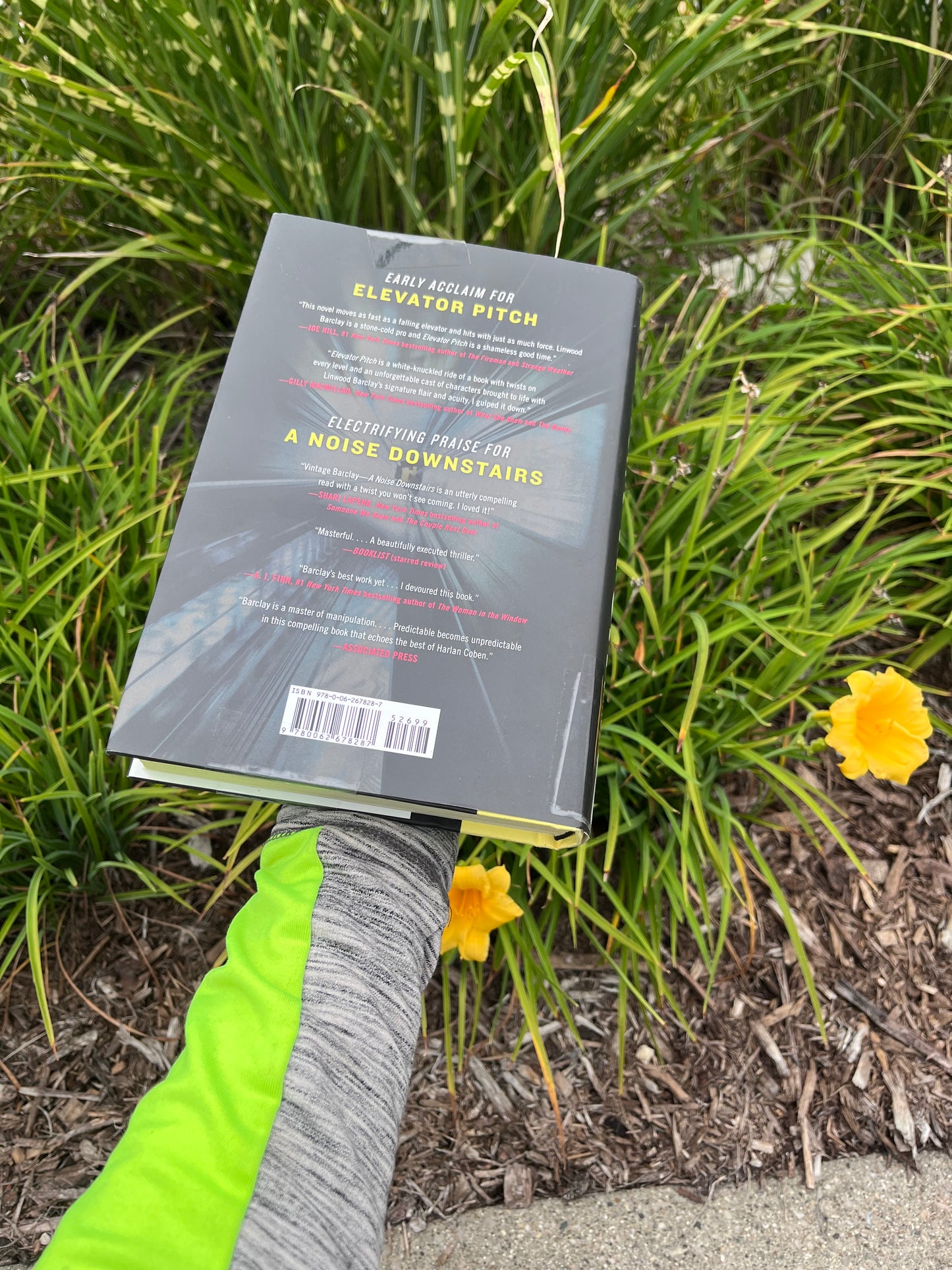 Used Hardcover Book Elevator Pitch by Linwood Barclay